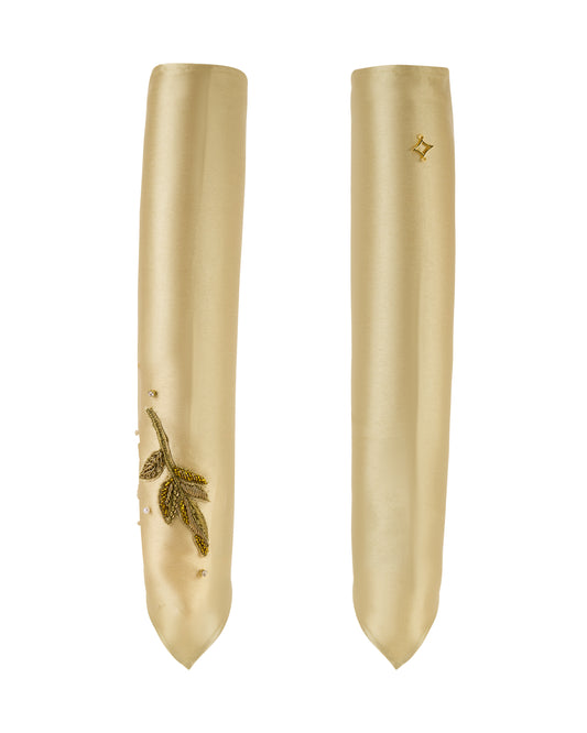 Gold long gloves with embroidery. Front