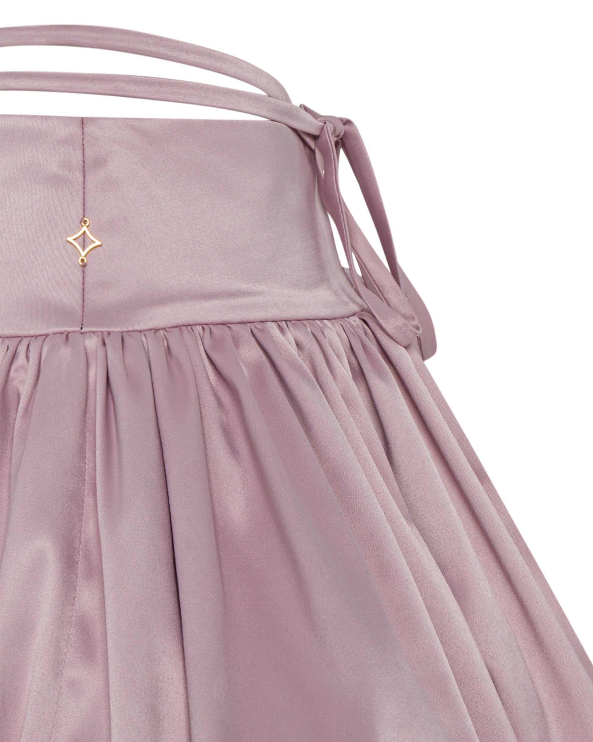 Pink high waisted balloon skirt, Detail Shot.

