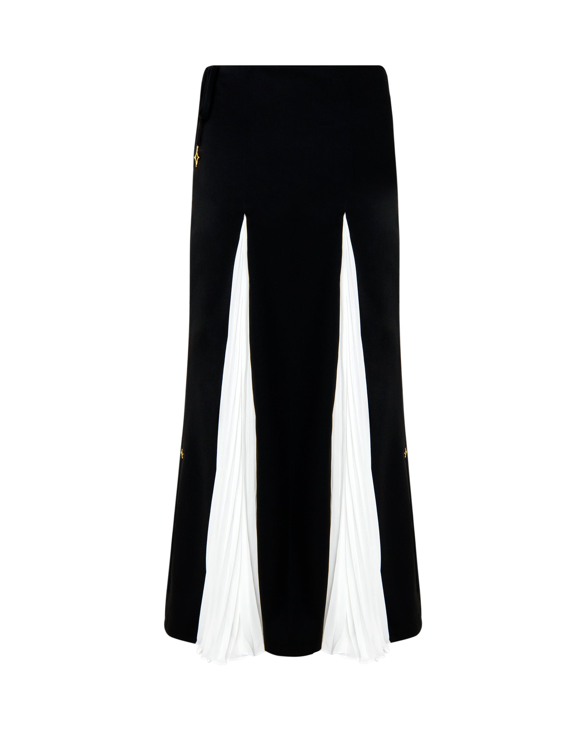 ONORI pleated skirt. 